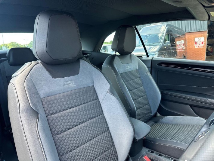 2023 (23) VOLKSWAGEN T-ROC 1.5 TSI R-Line 2dr 5544034