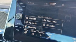 2023 (23) VOLKSWAGEN T-ROC 1.5 TSI R-Line 2dr 5544085