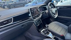 2023 (23) VOLKSWAGEN T-ROC 1.5 TSI R-Line 2dr 5544052