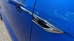 2023 (23) VOLKSWAGEN T-ROC 1.5 TSI R-Line 2dr 5544067