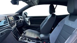 2023 (23) VOLKSWAGEN T-ROC 1.5 TSI R-Line 2dr 5544019