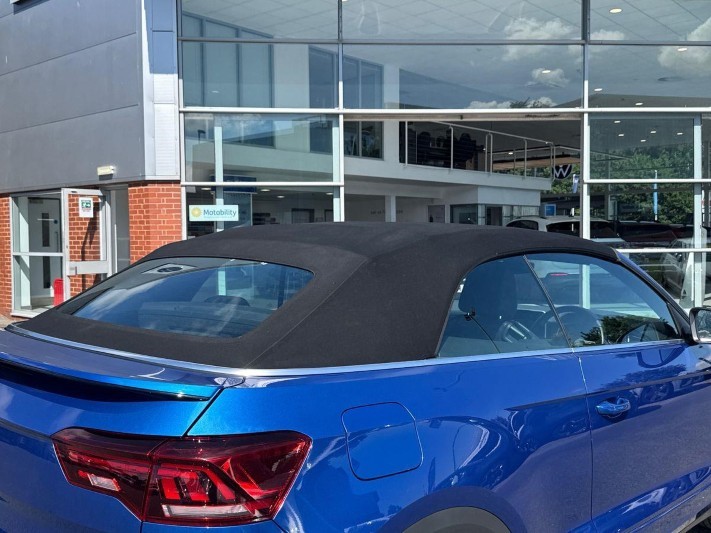 2023 (23) VOLKSWAGEN T-ROC 1.5 TSI R-Line 2dr 5544056