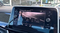 2023 (23) VOLKSWAGEN T-ROC 1.5 TSI R-Line 2dr 5544045