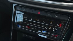 2023 (23) VOLKSWAGEN T-ROC 1.5 TSI R-Line 2dr 5544044