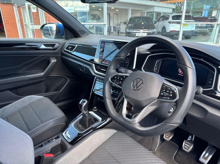 2023 (23) VOLKSWAGEN T-ROC 1.5 TSI R-Line 2dr 5544028