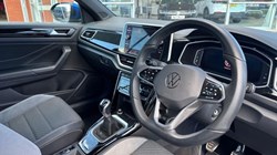 2023 (23) VOLKSWAGEN T-ROC 1.5 TSI R-Line 2dr 5544028
