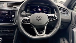 2023 (23) VOLKSWAGEN TIGUAN 1.5 TSI 150 R-Line 5dr DSG 5715903