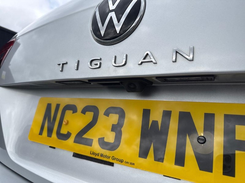 2023 (23) VOLKSWAGEN TIGUAN 1.5 TSI 150 R-Line 5dr DSG 5715920