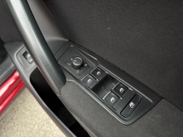 2021 (21) VOLKSWAGEN TIGUAN ALLSPACE 2.0 TDI Match 5dr DSG 5565390
