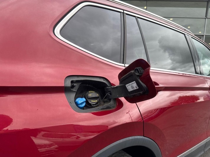 2021 (21) VOLKSWAGEN TIGUAN ALLSPACE 2.0 TDI Match 5dr DSG 5565429