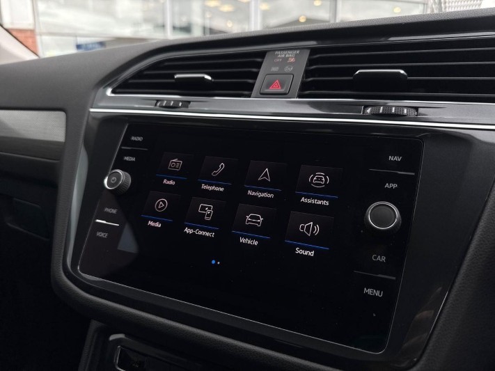 2021 (21) VOLKSWAGEN TIGUAN ALLSPACE 2.0 TDI Match 5dr DSG 5565399