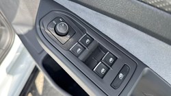 2022 (22) VOLKSWAGEN GOLF 1.5 TSI R-Line 5dr 5545292
