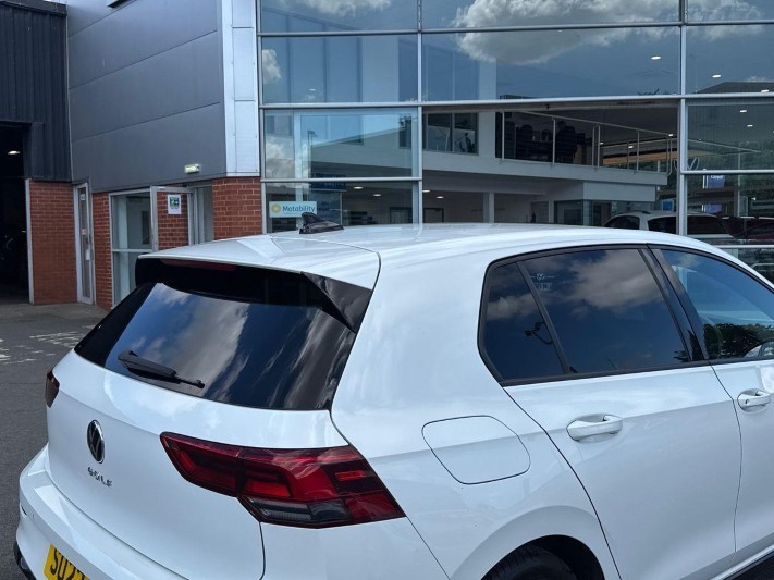 2022 (22) VOLKSWAGEN GOLF 1.5 TSI R-Line 5dr 5545317