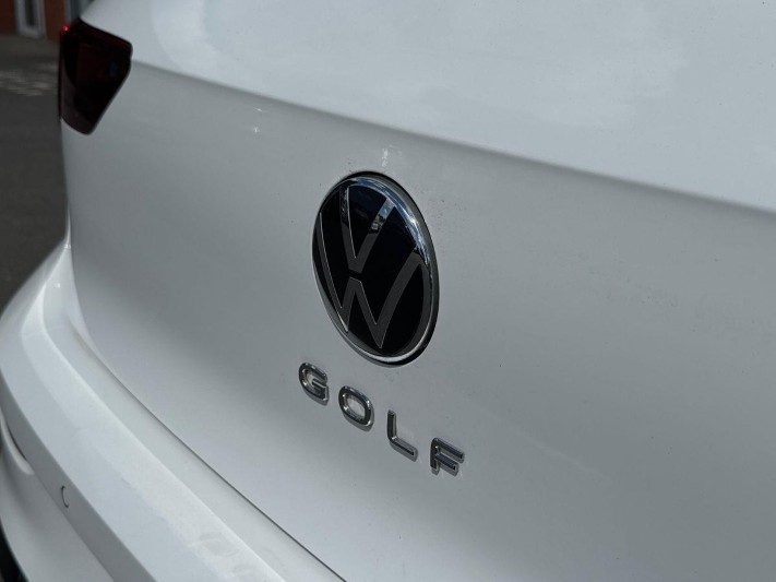 2022 (22) VOLKSWAGEN GOLF 1.5 TSI R-Line 5dr 5545324