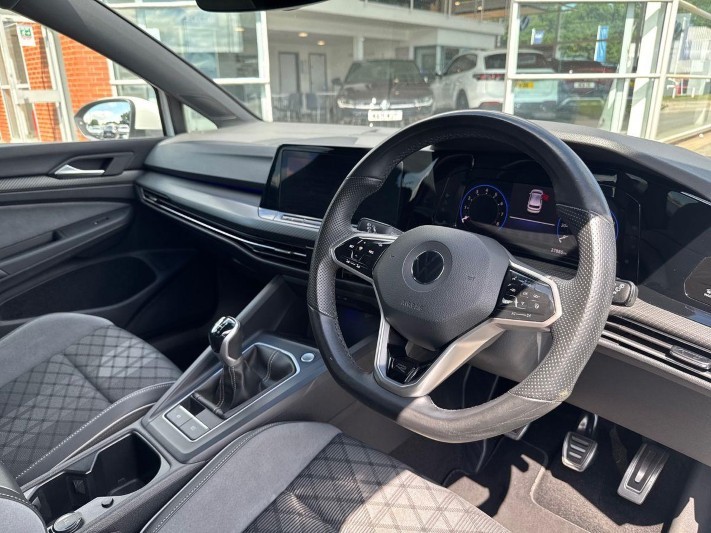 2022 (22) VOLKSWAGEN GOLF 1.5 TSI R-Line 5dr 5545289