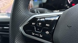 2022 (22) VOLKSWAGEN GOLF 1.5 TSI R-Line 5dr 5545297