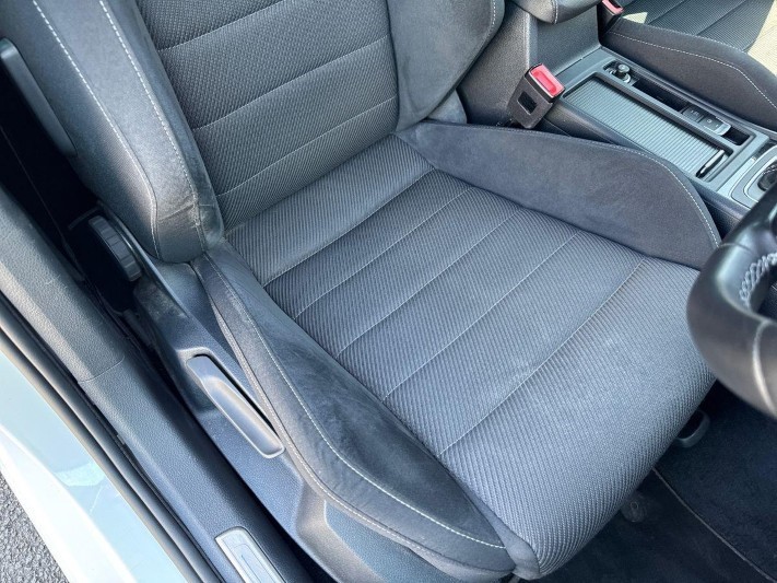2022 (72) VOLKSWAGEN GOLF 2.0 TSI 300 R 5dr 4MOTION DSG 5545742