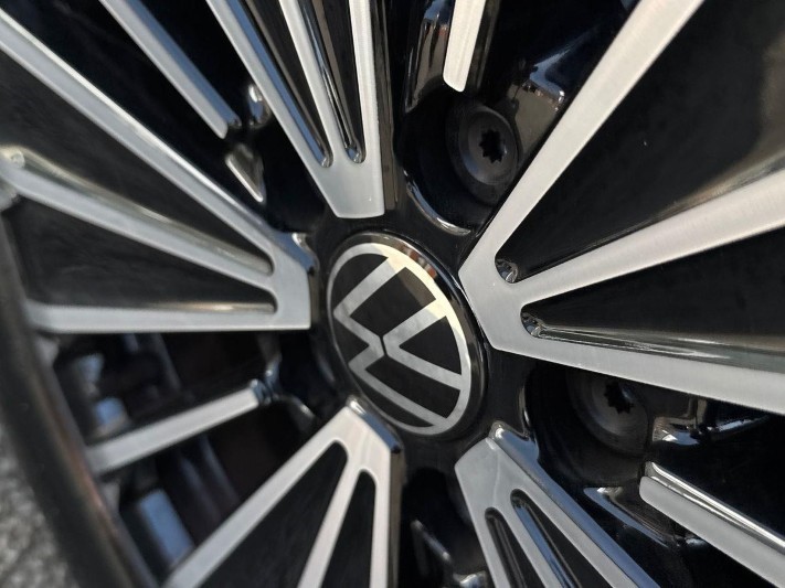 2025 (75) VOLKSWAGEN TIGUAN 1.5 TSI eHybrid Match 5dr DSG 5551516