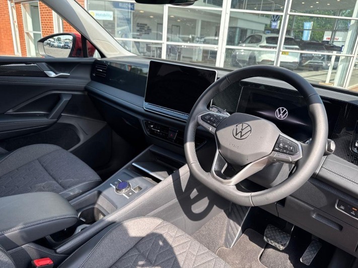 2025 (75) VOLKSWAGEN TIGUAN 1.5 TSI eHybrid Match 5dr DSG 5551478