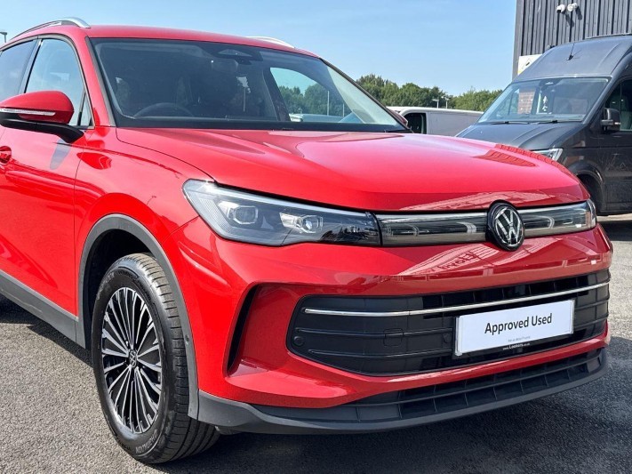 2025 (75) VOLKSWAGEN TIGUAN 1.5 TSI eHybrid Match 5dr DSG 5551510