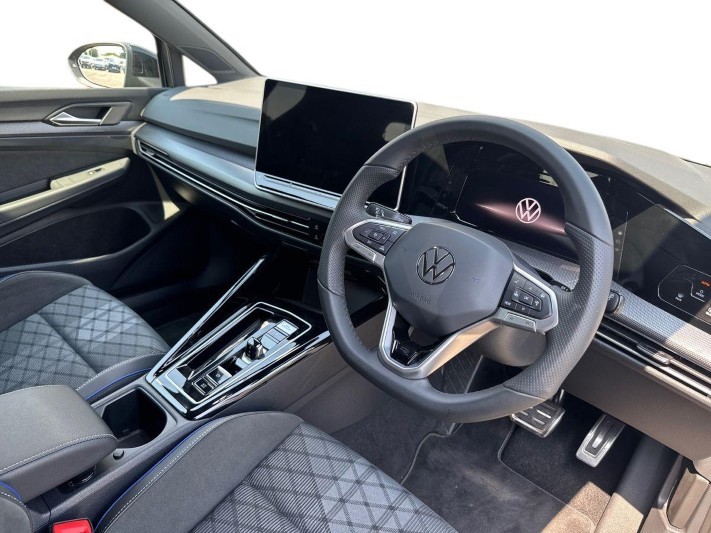 2025 (75) VOLKSWAGEN GOLF 1.5 eTSI 150 R-Line 5dr DSG 5551084