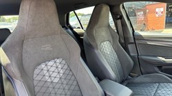 2025 (75) VOLKSWAGEN GOLF 1.5 eTSI 150 R-Line 5dr DSG 5551090