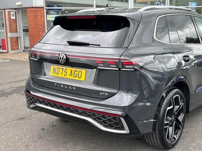 2025 (75) VOLKSWAGEN TIGUAN 1.5 eTSI 150 R-Line 5dr DSG 5565160