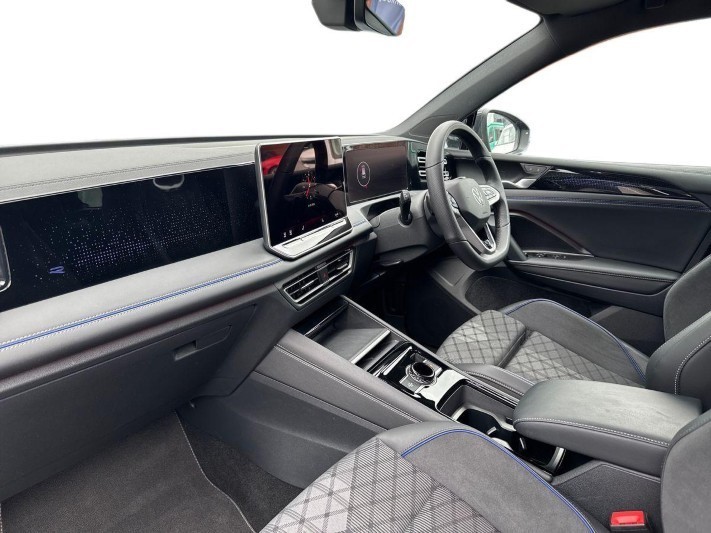 2025 (75) VOLKSWAGEN TIGUAN 1.5 eTSI 150 R-Line 5dr DSG 5565116
