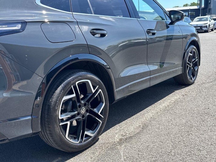 2025 (75) VOLKSWAGEN TIGUAN 1.5 eTSI 150 R-Line 5dr DSG 5545694