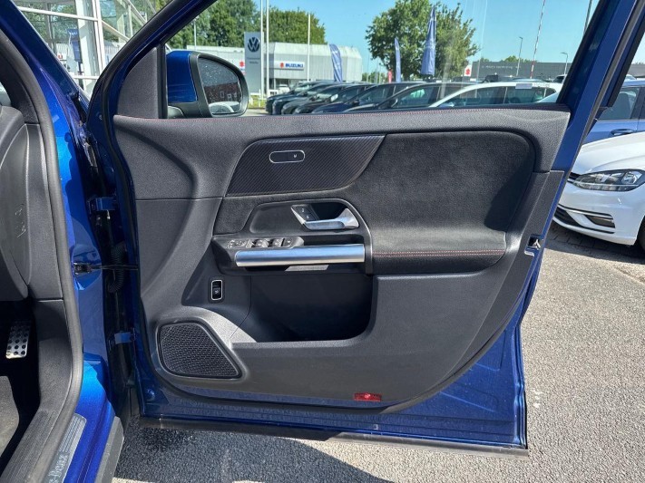 2024 (24) MERCEDES-BENZ GLA 200 AMG Line Executive 5dr Auto 5555634