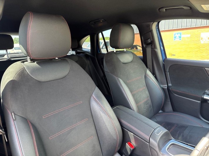 2024 (24) MERCEDES-BENZ GLA 200 AMG Line Executive 5dr Auto 5555631