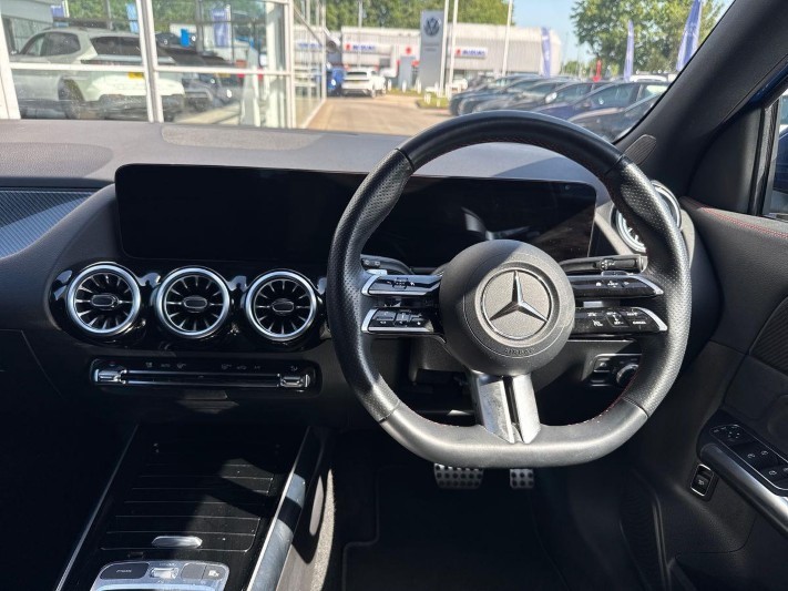 2024 (24) MERCEDES-BENZ GLA 200 AMG Line Executive 5dr Auto 5555644