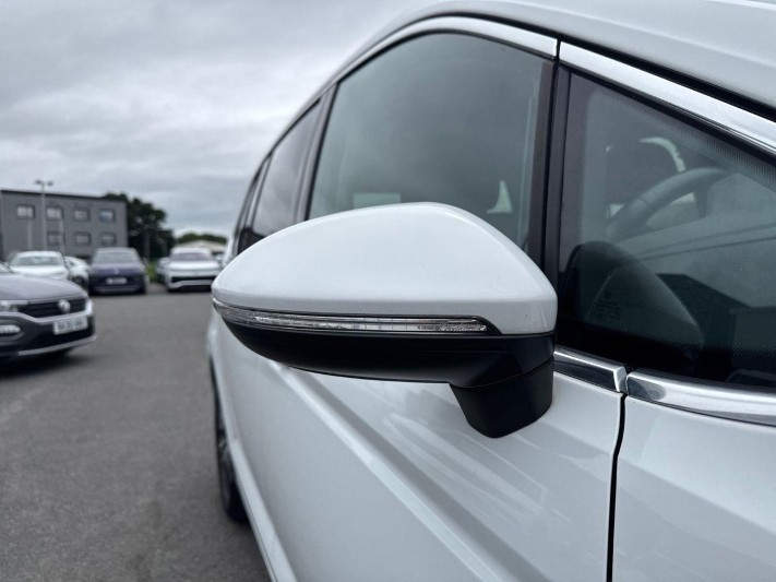 2023 (72) VOLKSWAGEN TOURAN 1.5 TSI EVO SEL 5dr DSG 5564064
