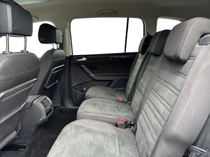 2023 (72) VOLKSWAGEN TOURAN 1.5 TSI EVO SEL 5dr DSG 5564021