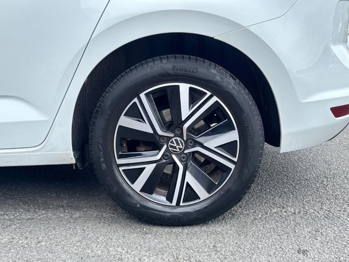 2023 (72) VOLKSWAGEN TOURAN 1.5 TSI EVO SEL 5dr DSG 5564018