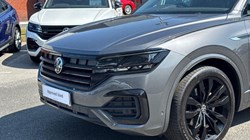 2023 (23) VOLKSWAGEN TOUAREG 3.0 V6 TDI 4Motion Black Edition 5dr Tip Auto 5614387