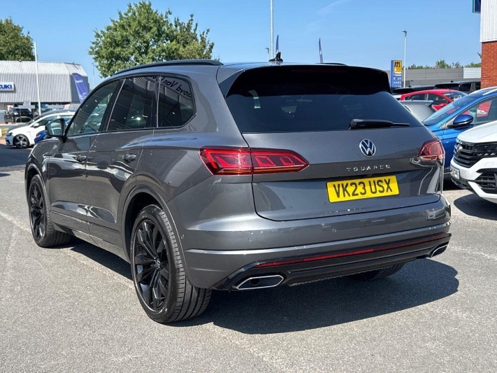 2023 (23) VOLKSWAGEN TOUAREG 3.0 V6 TDI 4Motion Black Edition 5dr Tip Auto 5614389