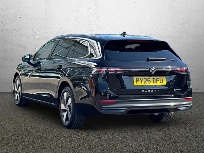 2026 (26) VOLKSWAGEN PASSAT 1.5 TSI eHybrid Match 5dr DSG 5550881