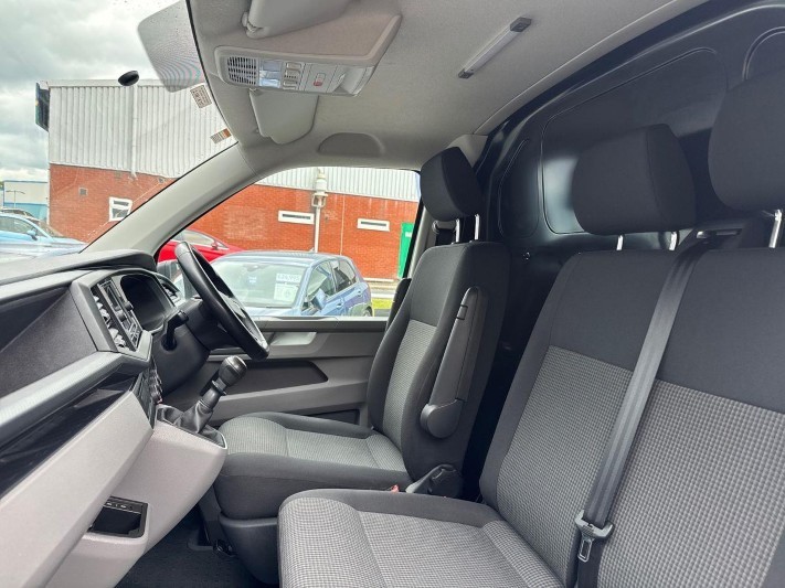 2023 (23) VOLKSWAGEN COMMERCIAL TRANSPORTER 2.0 TDI 110 Startline Van 5559137
