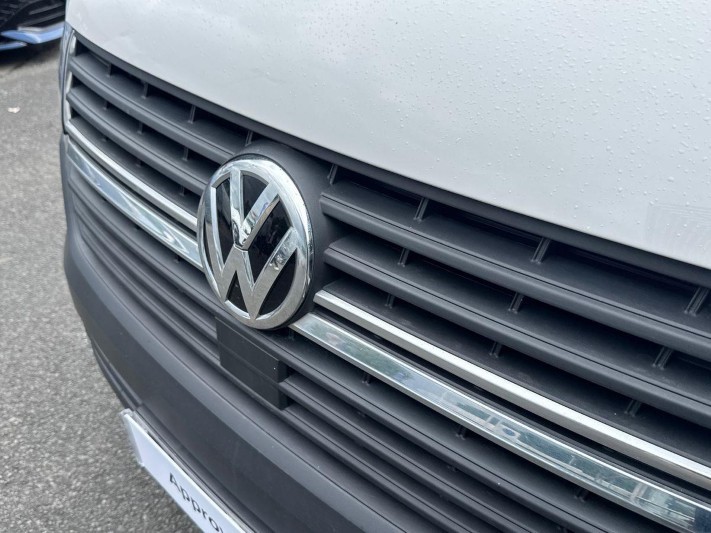 2023 (23) VOLKSWAGEN COMMERCIAL TRANSPORTER 2.0 TDI 110 Startline Van 5559144