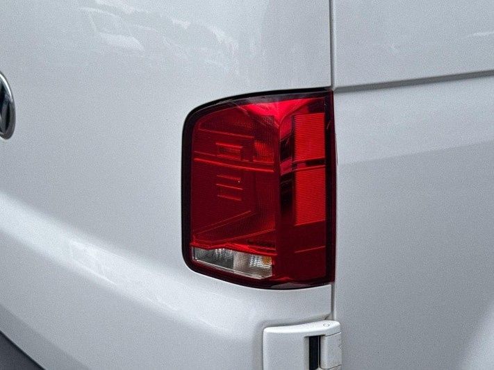 2023 (23) VOLKSWAGEN COMMERCIAL TRANSPORTER 2.0 TDI 110 Startline Van 5559146