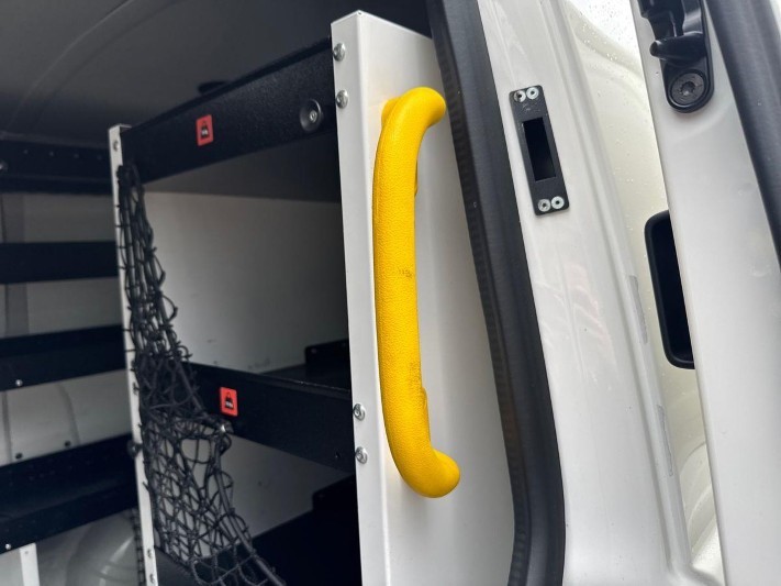 2023 (23) VOLKSWAGEN COMMERCIAL TRANSPORTER 2.0 TDI 110 Startline Van 5559165