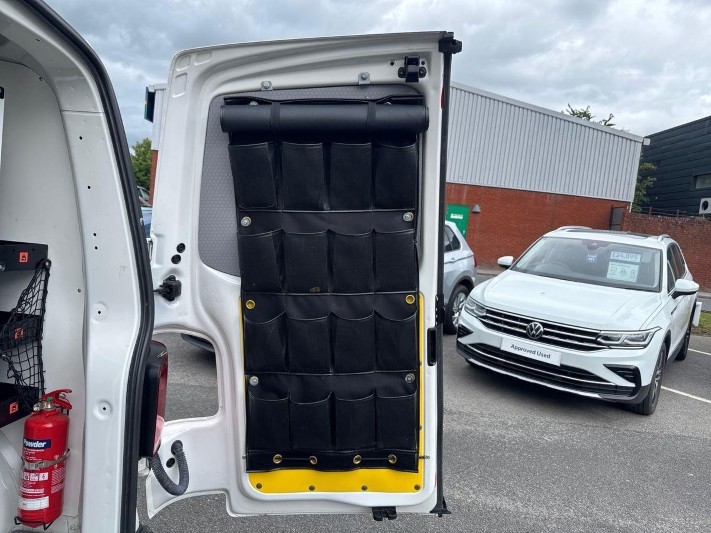 2023 (23) VOLKSWAGEN COMMERCIAL TRANSPORTER 2.0 TDI 110 Startline Van 5559150