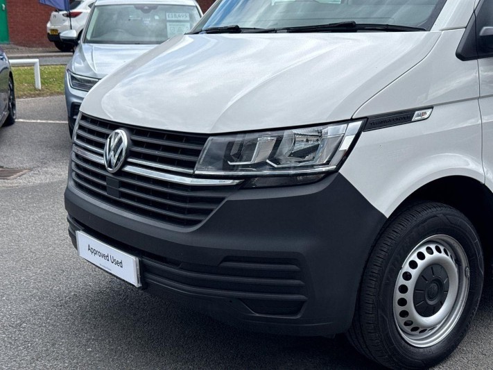 2023 (23) VOLKSWAGEN COMMERCIAL TRANSPORTER 2.0 TDI 110 Startline Van 5558974