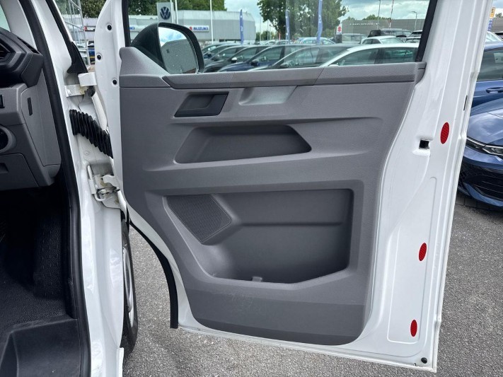 2023 (23) VOLKSWAGEN COMMERCIAL TRANSPORTER 2.0 TDI 110 Startline Van 5558944