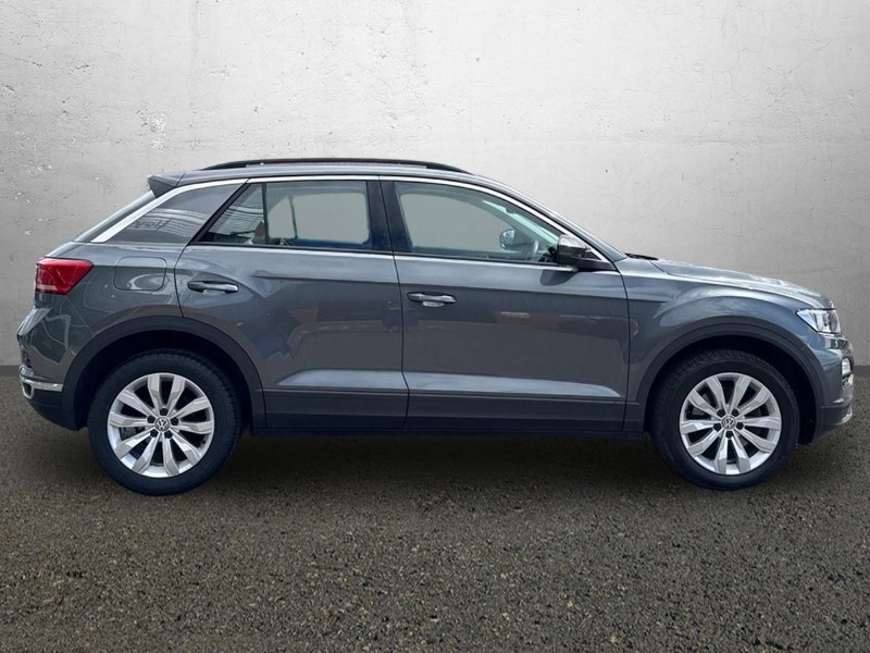 2020 (20) VOLKSWAGEN T-ROC 2.0 TDI SE 5dr 5570869