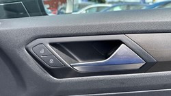 2020 (20) VOLKSWAGEN T-ROC 2.0 TDI SE 5dr 5570924