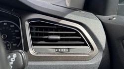 2020 (20) VOLKSWAGEN T-ROC 2.0 TDI SE 5dr 5570897