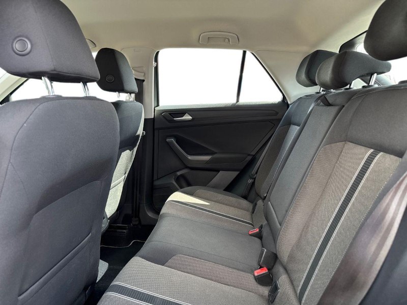 2020 (20) VOLKSWAGEN T-ROC 2.0 TDI SE 5dr 5570873