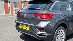 2020 (20) VOLKSWAGEN T-ROC 2.0 TDI SE 5dr 5570911